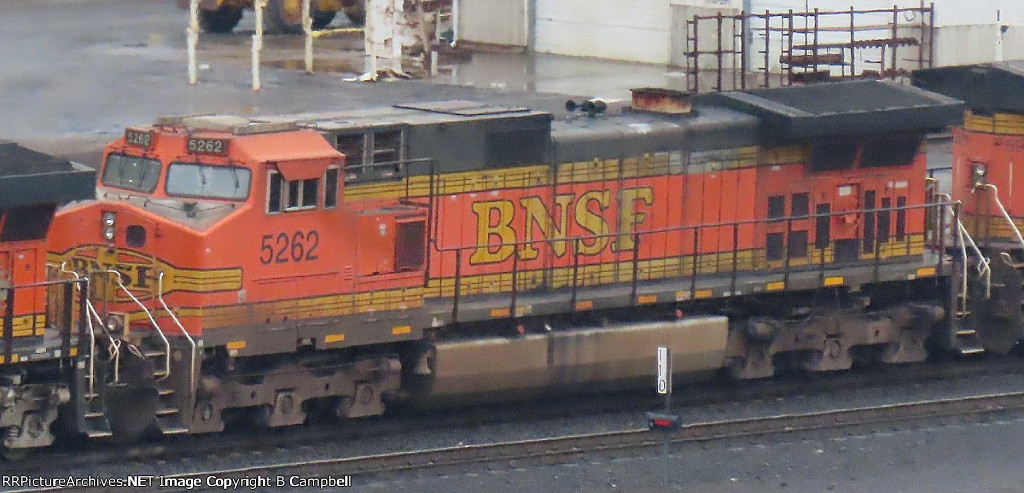 BNSF 5262